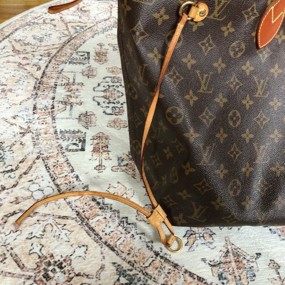 - Louis Vuitton Monogram Neverfull GM Authentic - Picture 2 of 3